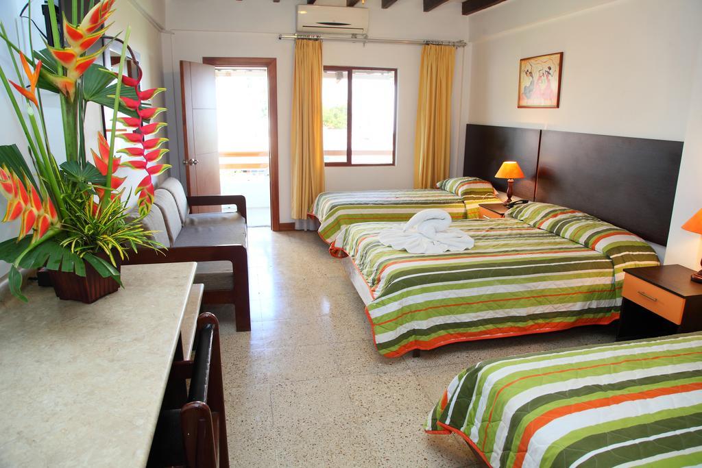 Hotel Puerto Ballesta Tonsupa Zimmer foto